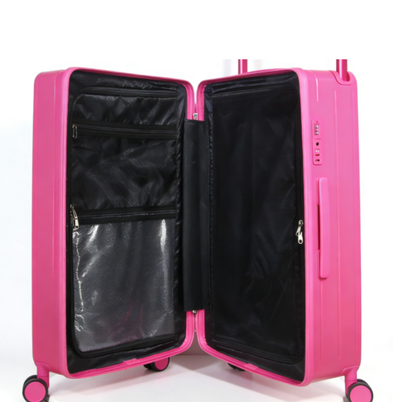 Durable hard-shell spinner luggage