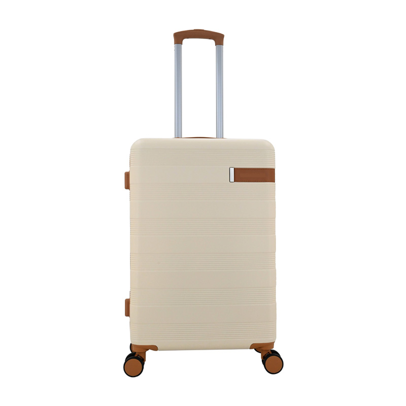 Lightweight 3-piece luggage ensemble